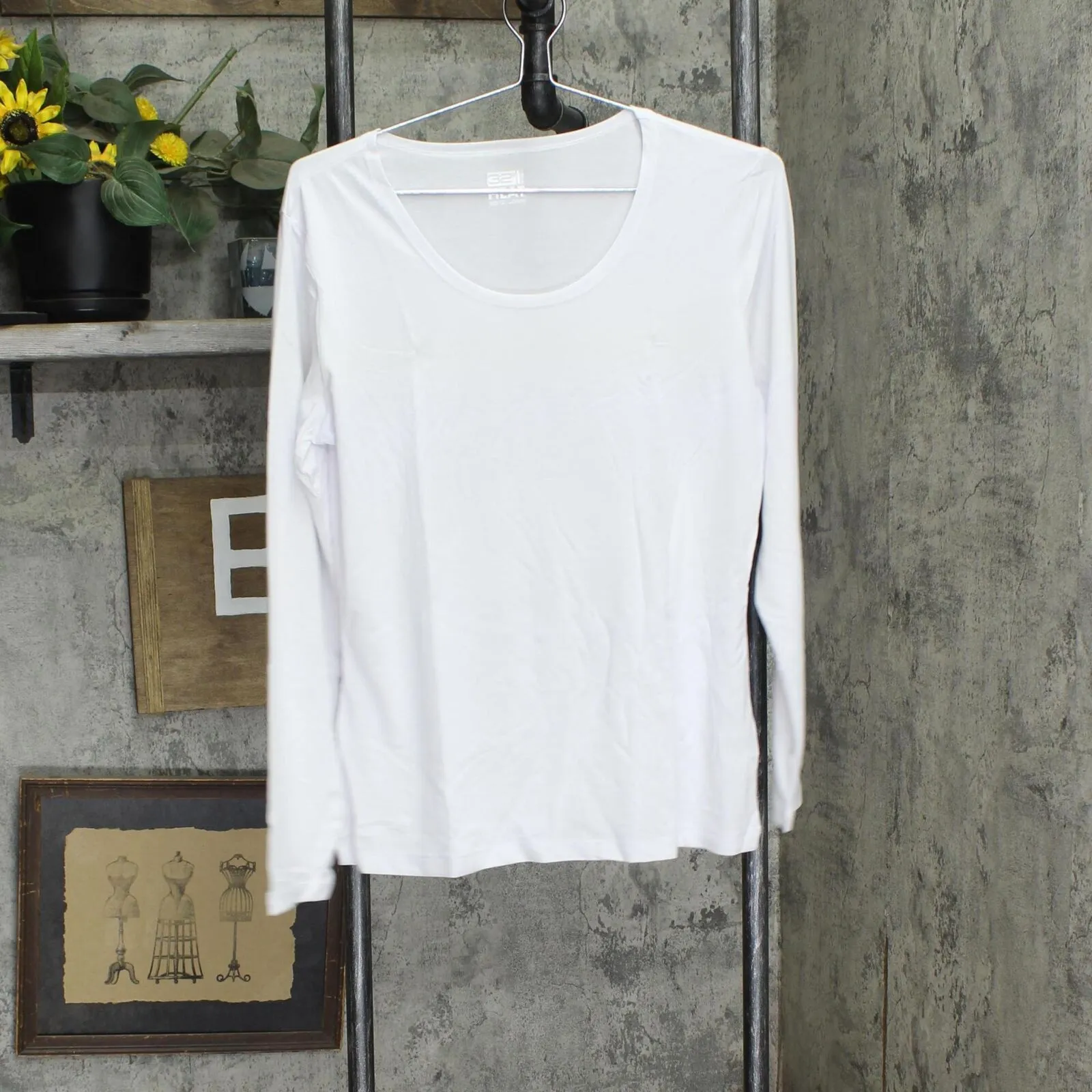 32 Degrees Womens 2-Pack Long Sleeve Scoop Neck T-Shirt 1307813