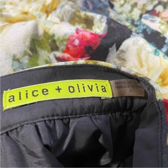 Alice   Olivia Pia Floral-Print Pleated Full Skirt Size 0