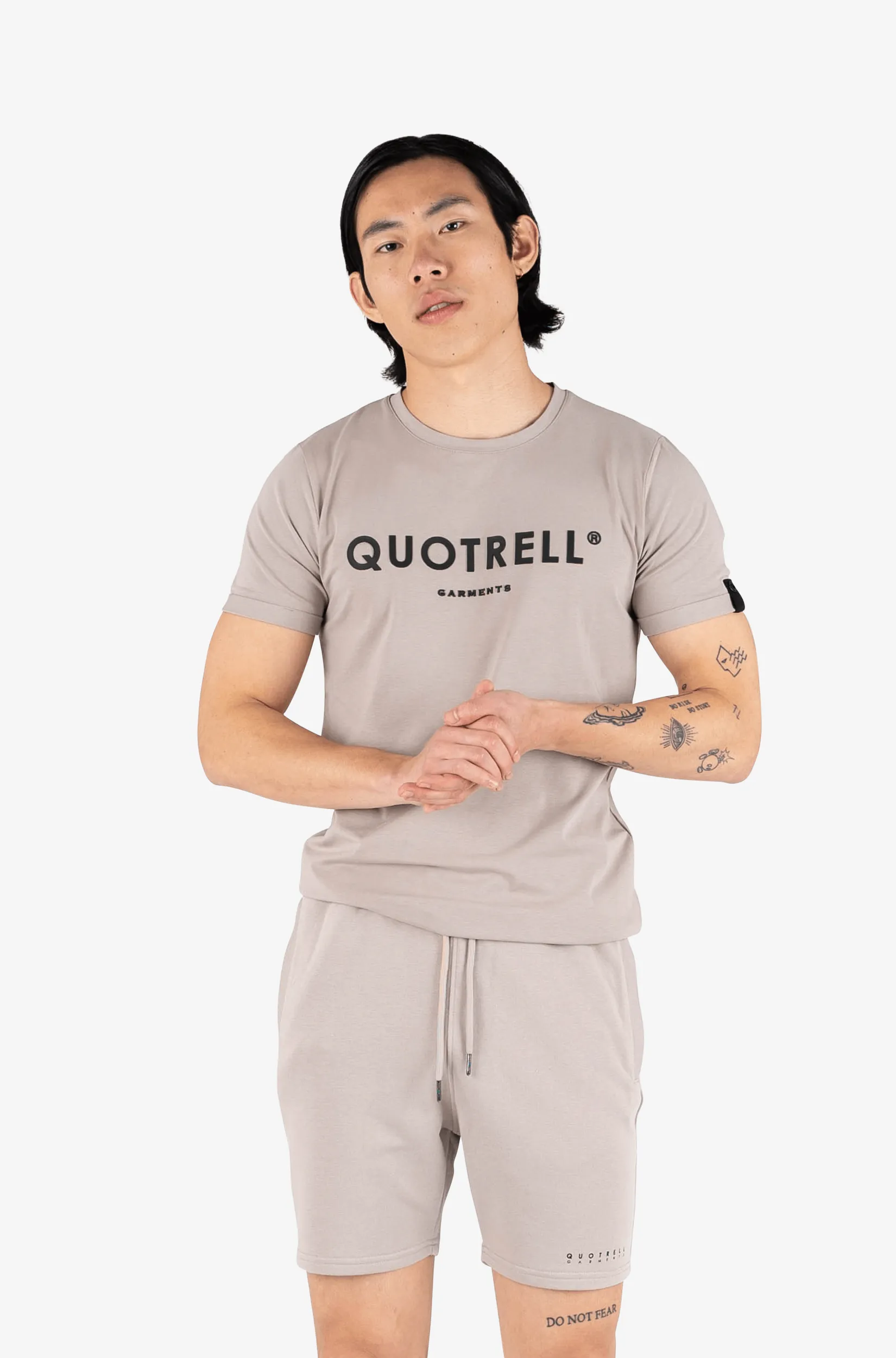 BASIC GARMENTS T-SHIRT | TAUPE/BLACK