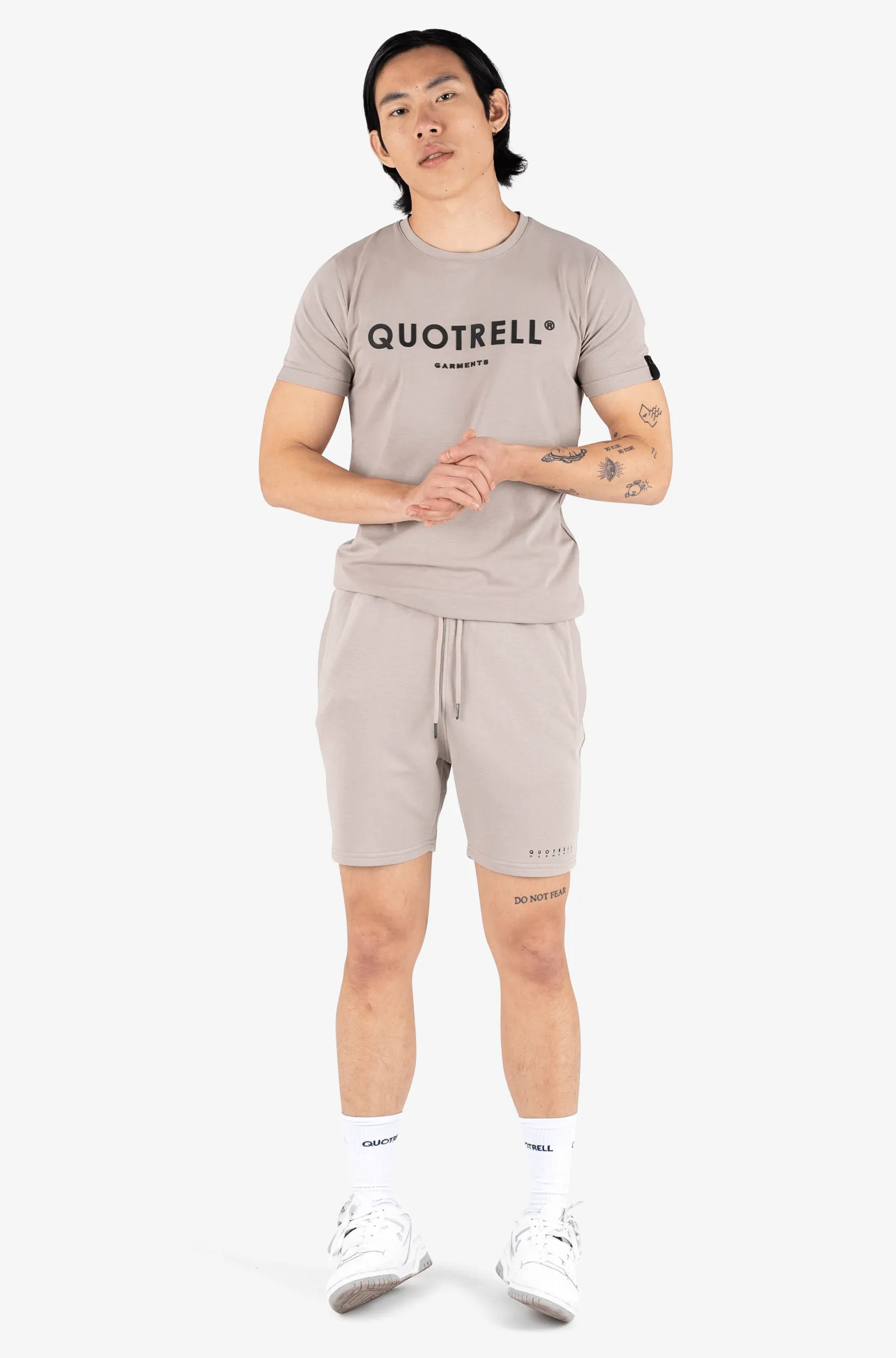 BASIC GARMENTS T-SHIRT | TAUPE/BLACK