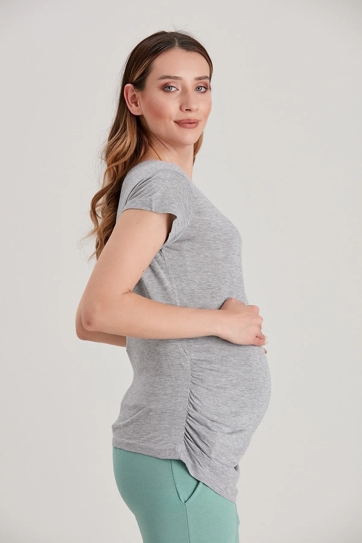 Basic Maternity T-shirt