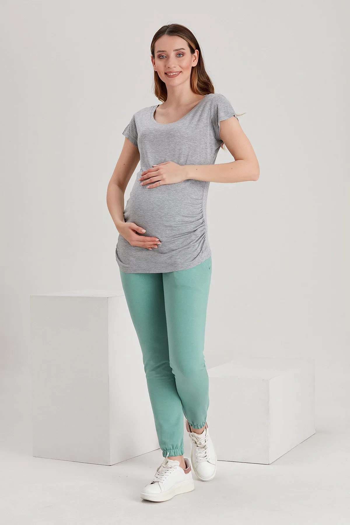Basic Maternity T-shirt