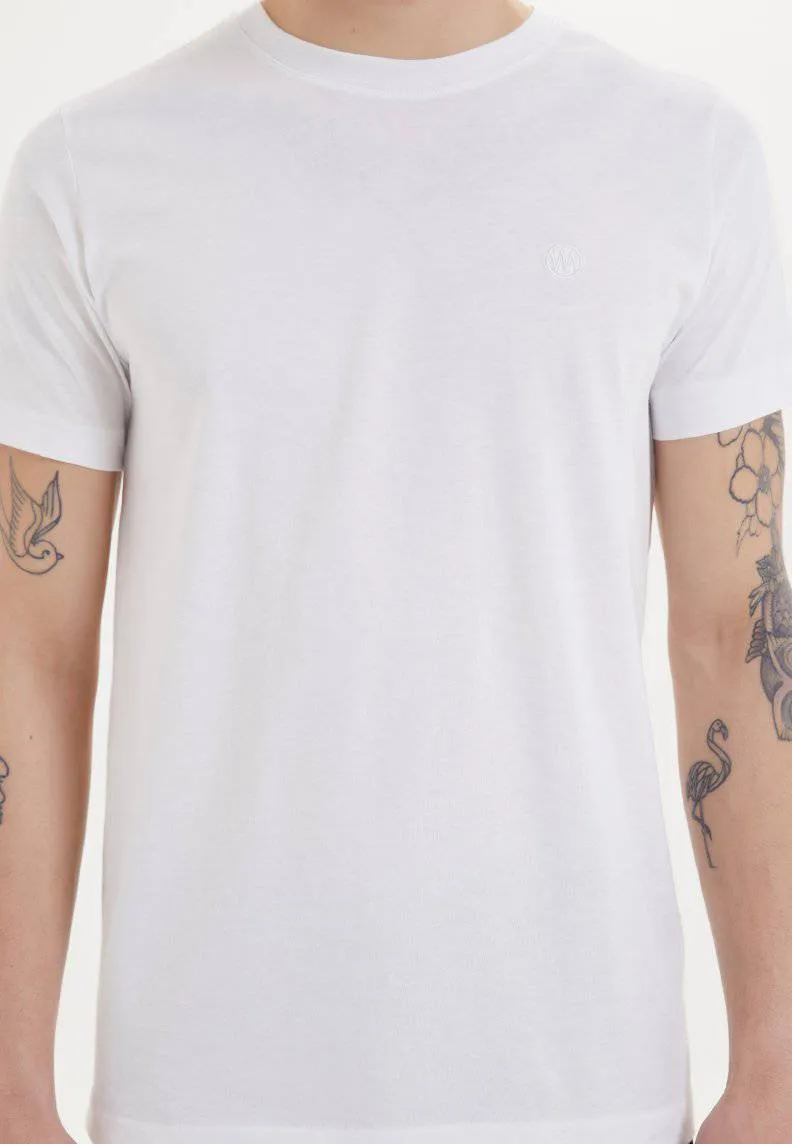 Beyaz Basic Bisiklet Yaka Pamuklu Regular Fit Erkek T-Shirt ESSENTIALS