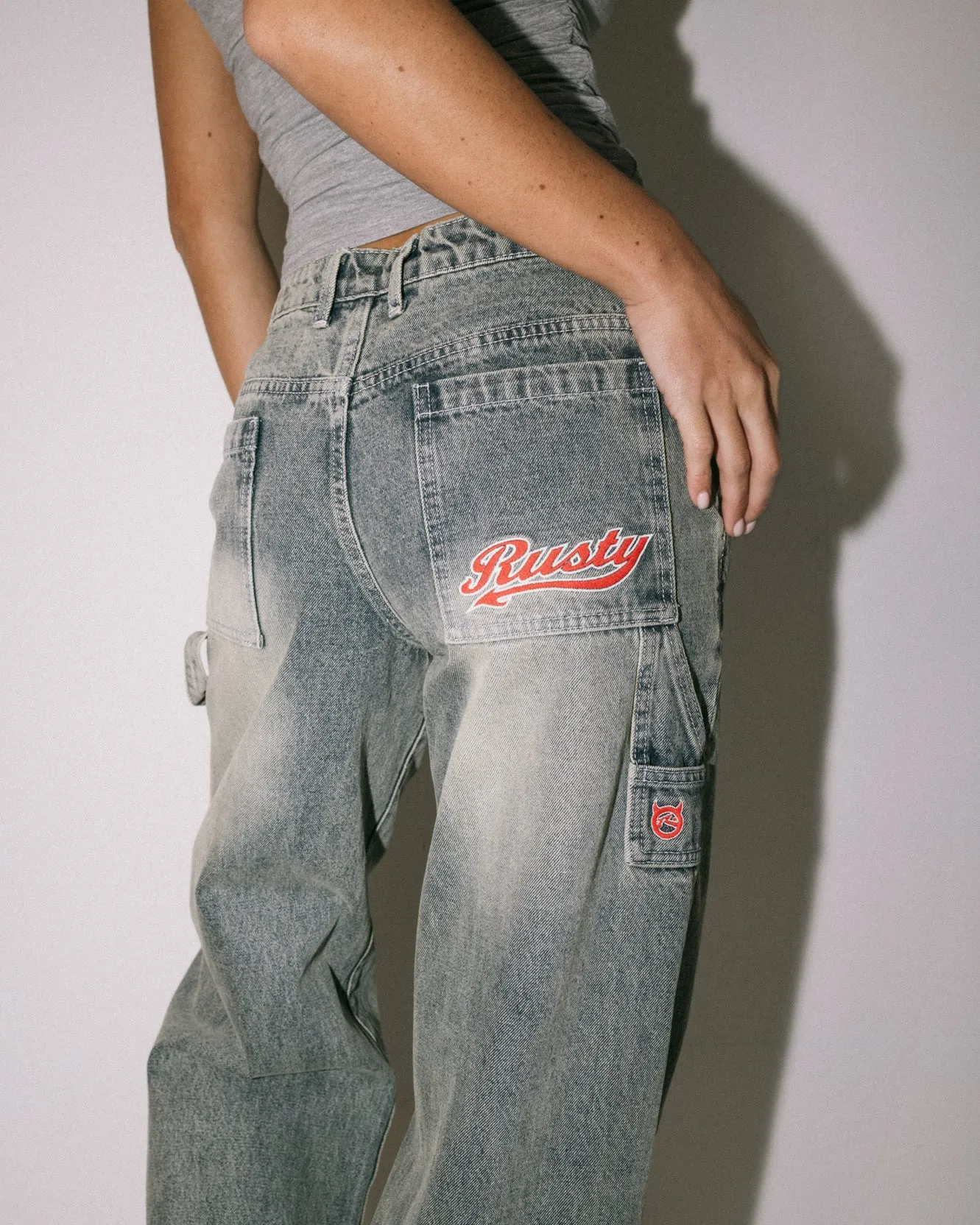 Billie 2.0 Low Rise Carpenter Jean