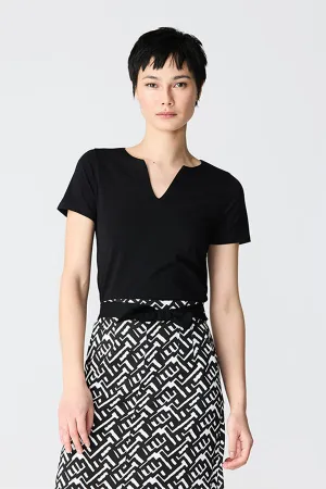 BLACK SPLIT SCOOP NECK BASIC T-SHIRT