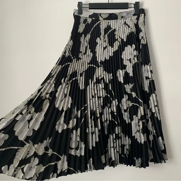 Club Monaco Flora Annina Pleated Midi Skirt