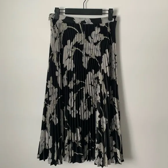 Club Monaco Flora Annina Pleated Midi Skirt