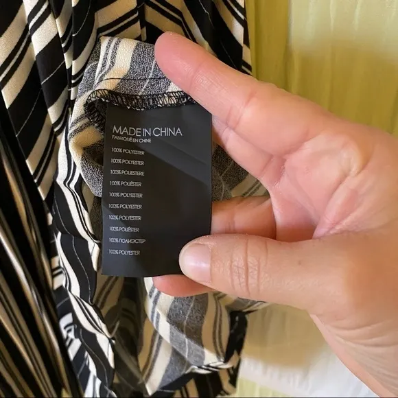 Club Monaco NWT Annina Skirt Striped Pleated Black &amp; White Sz 00