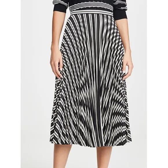 Club Monaco NWT Annina Skirt Striped Pleated Black &amp; White Sz 00