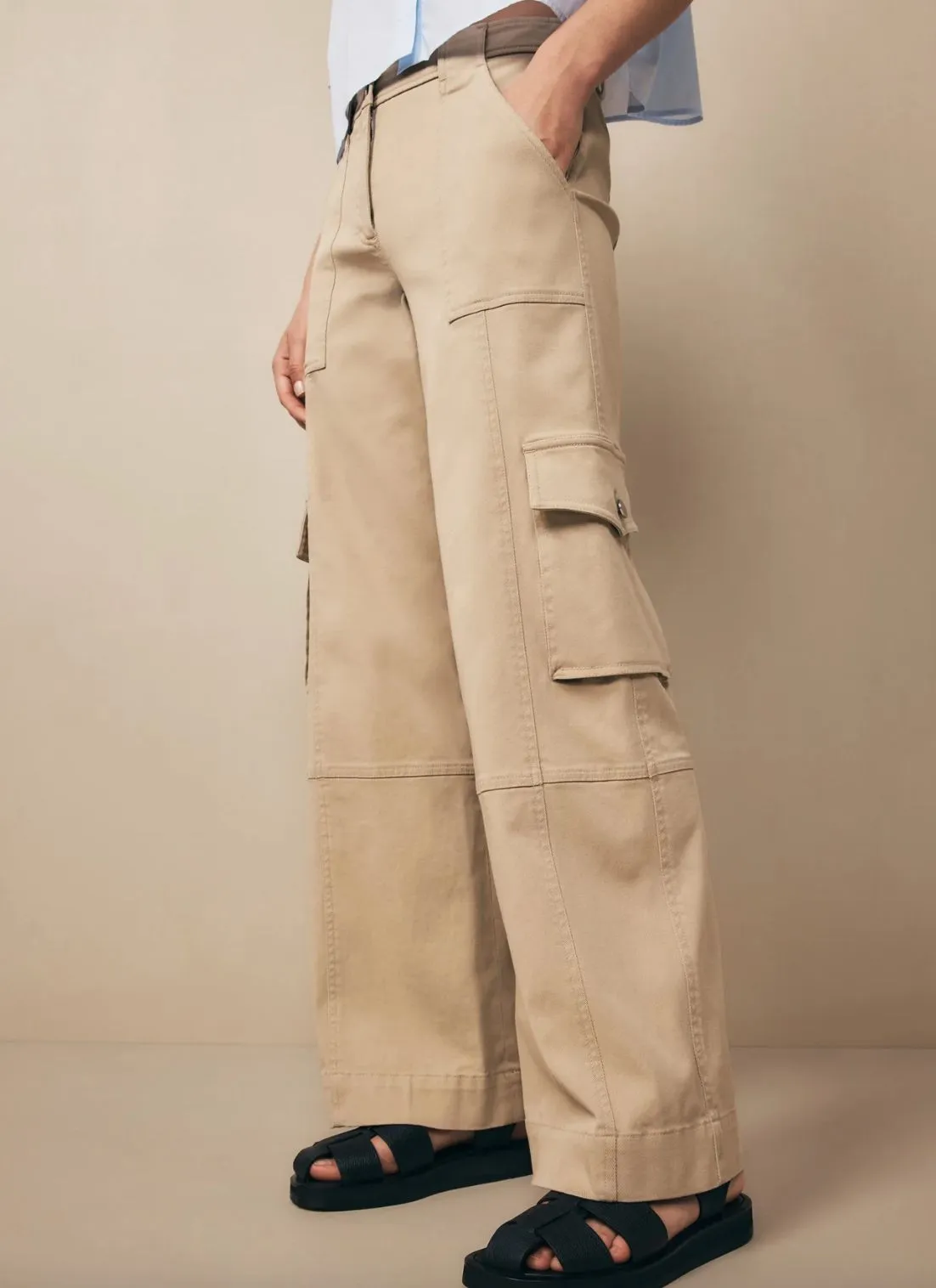 Coop w/Cargo Pockets