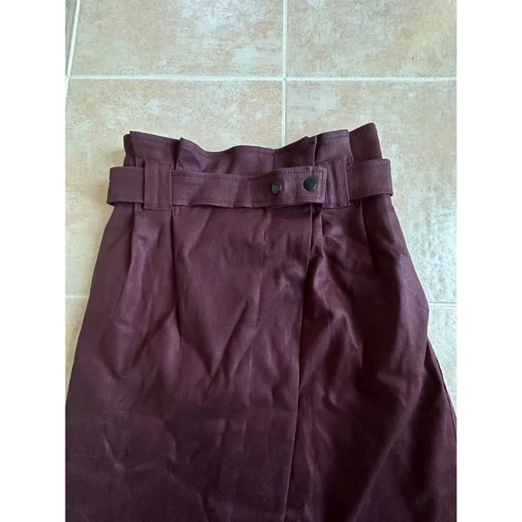DL1961 Burgundy wax coated pleated waist‎ -belted front open Denim skirt size xs