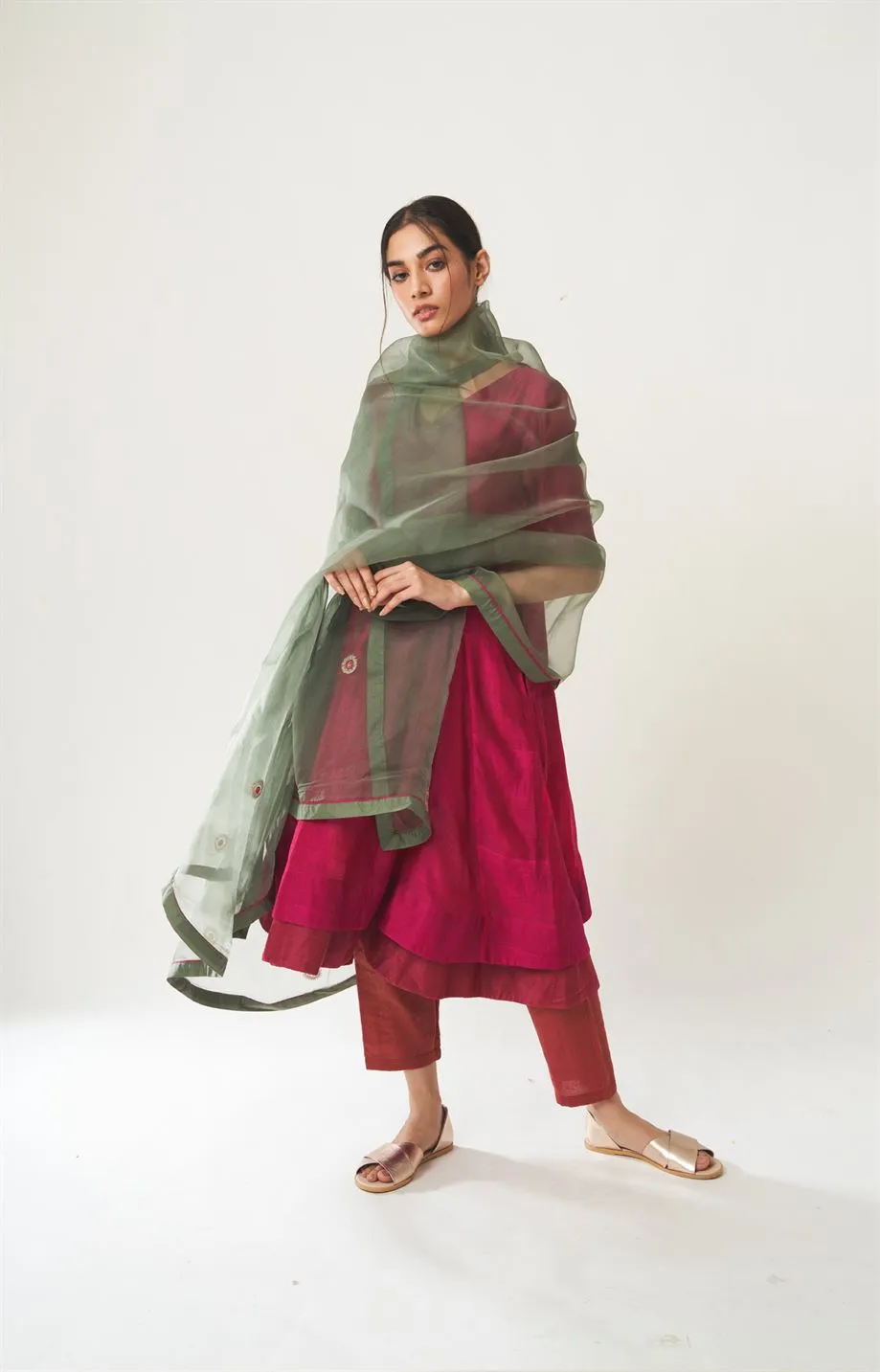 Dot   I   Kurta-Pants-And-Dupatta-7