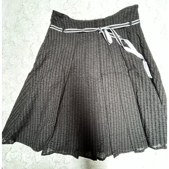 e.col.o.gie Womens Size 4 Black Eyelet Tie-Waist A-Line Pleated Skirt Lined