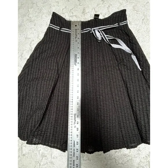 e.col.o.gie Womens Size 4 Black Eyelet Tie-Waist A-Line Pleated Skirt Lined
