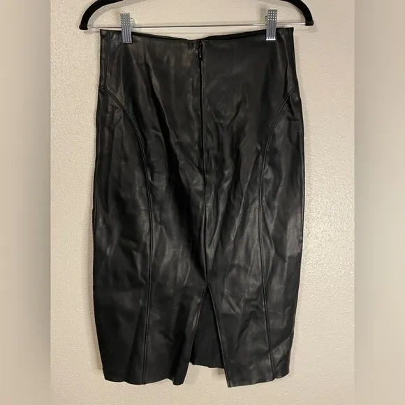 Express Pleated Faux Leather 4 Back Slit Pencil Skirt Party Closet Staple Office