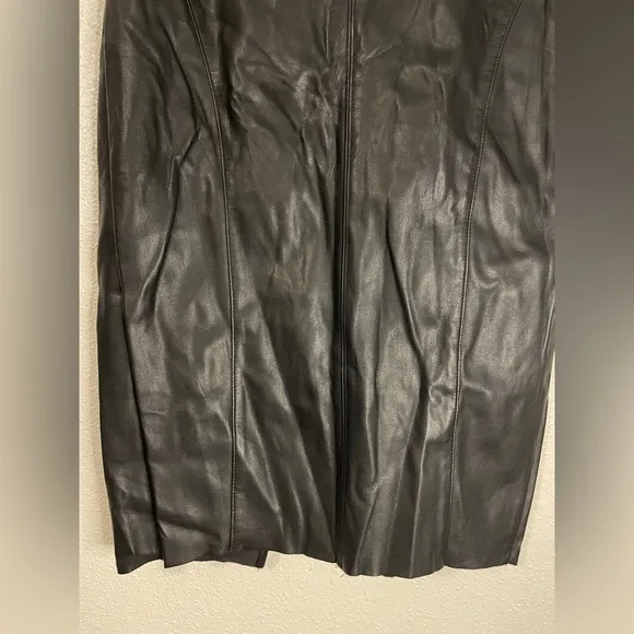 Express Pleated Faux Leather 4 Back Slit Pencil Skirt Party Closet Staple Office