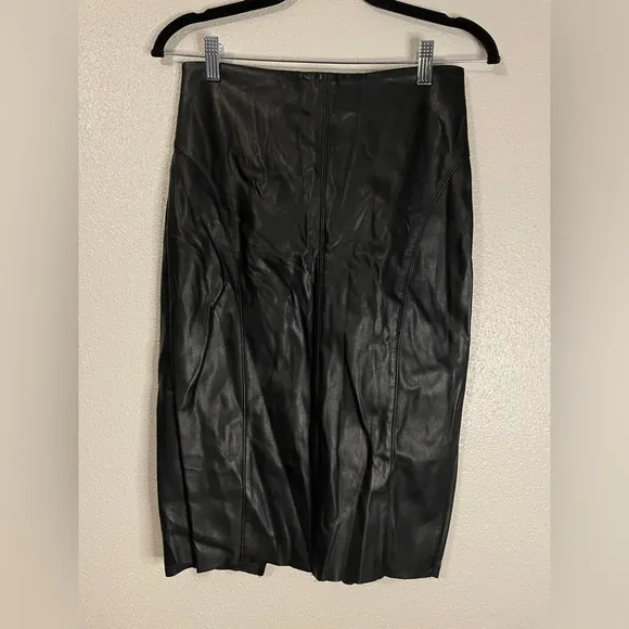 Express Pleated Faux Leather 4 Back Slit Pencil Skirt Party Closet Staple Office