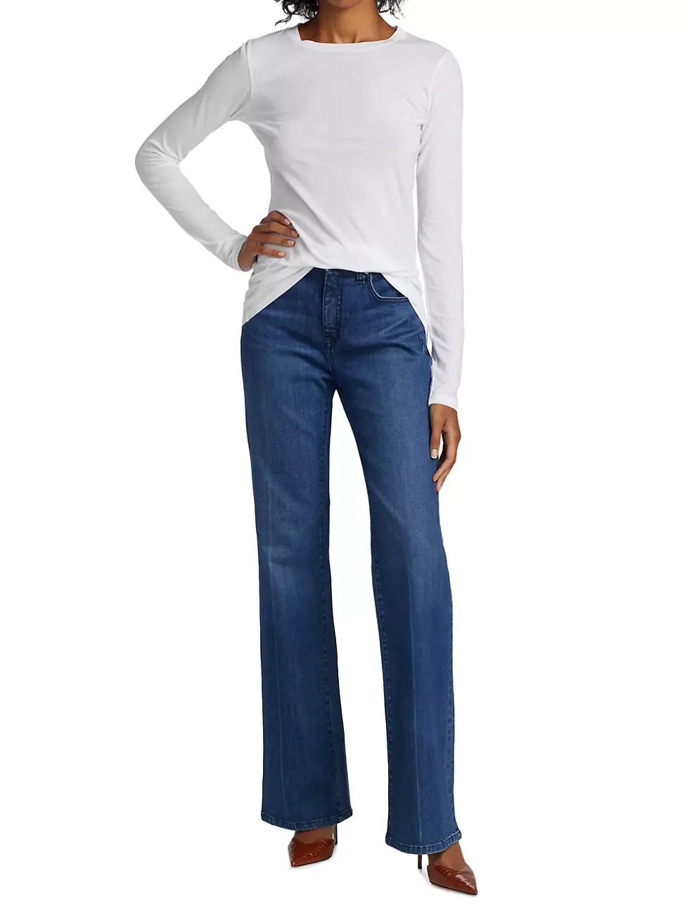 FITTED LONG SLEEVE T-SHIRT IN WHITE
