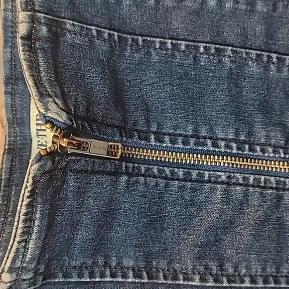 Free People Pleated Zipper Detail Mini Denim Skirt sz 6 nwt