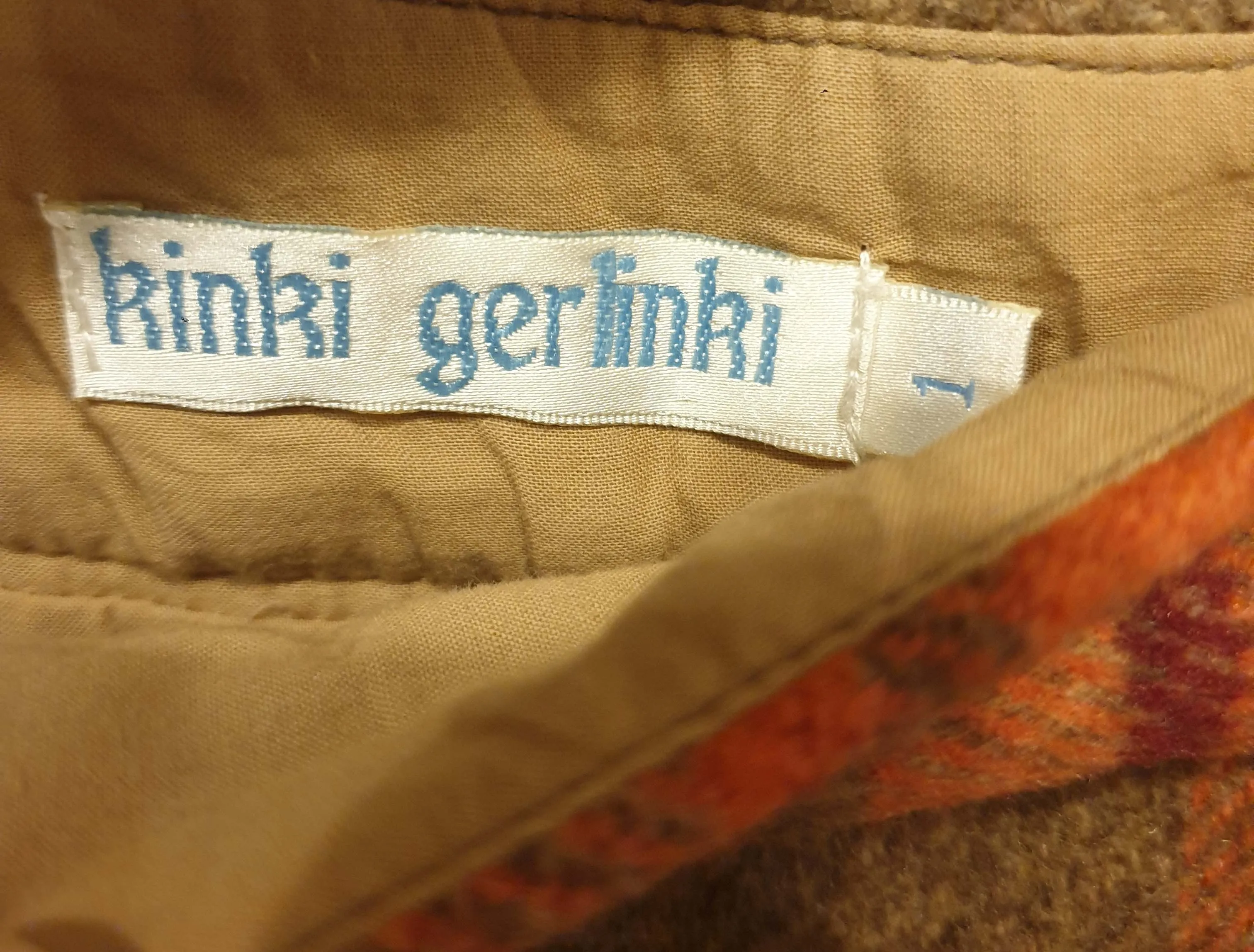 Kinki Gerlinki wool tartain knee length skirt size 8