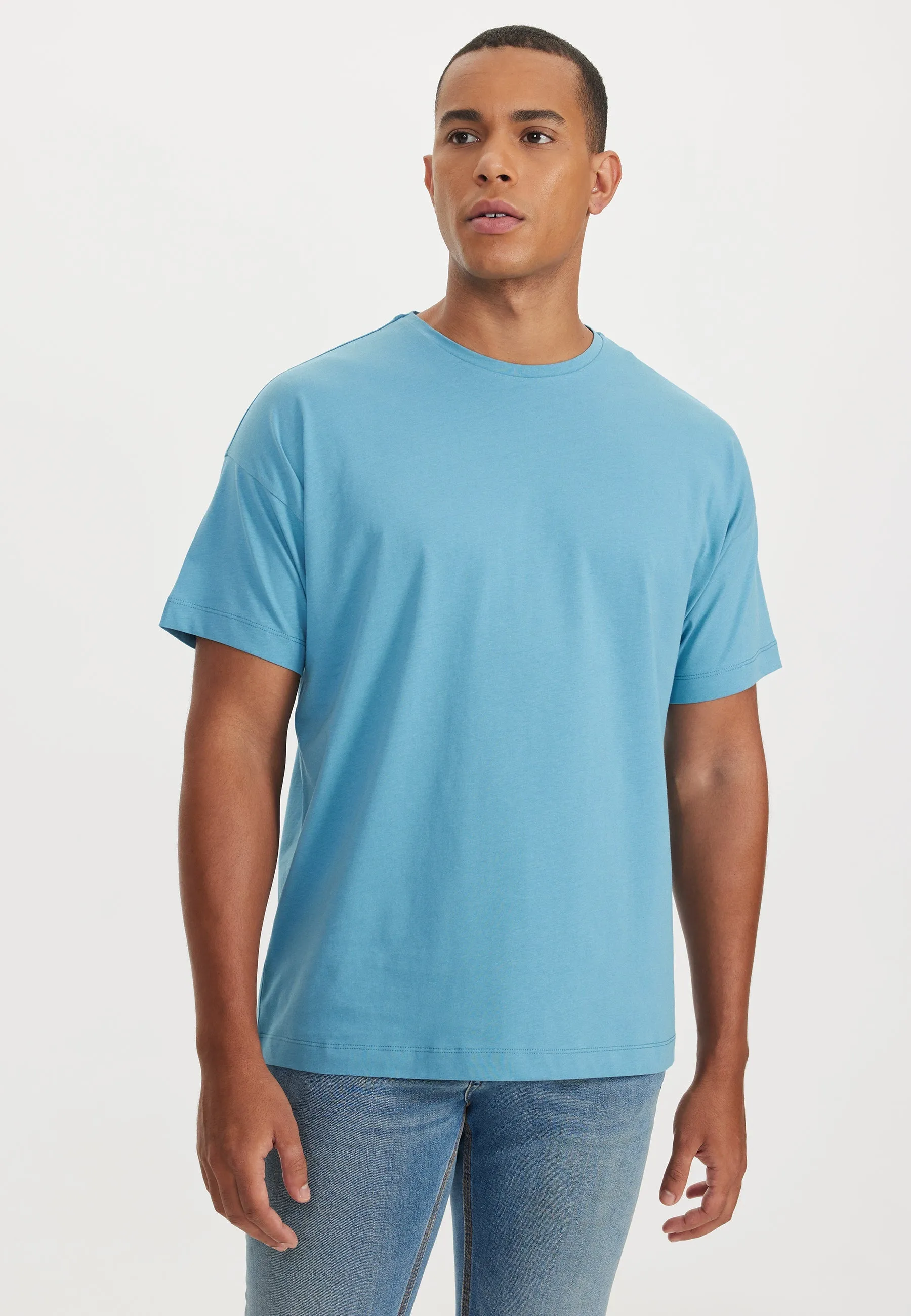 Koyu Mavi Bisiklet Yaka Oversize Fit Pamuklu Basic Erkek T-Shirt THOMAS