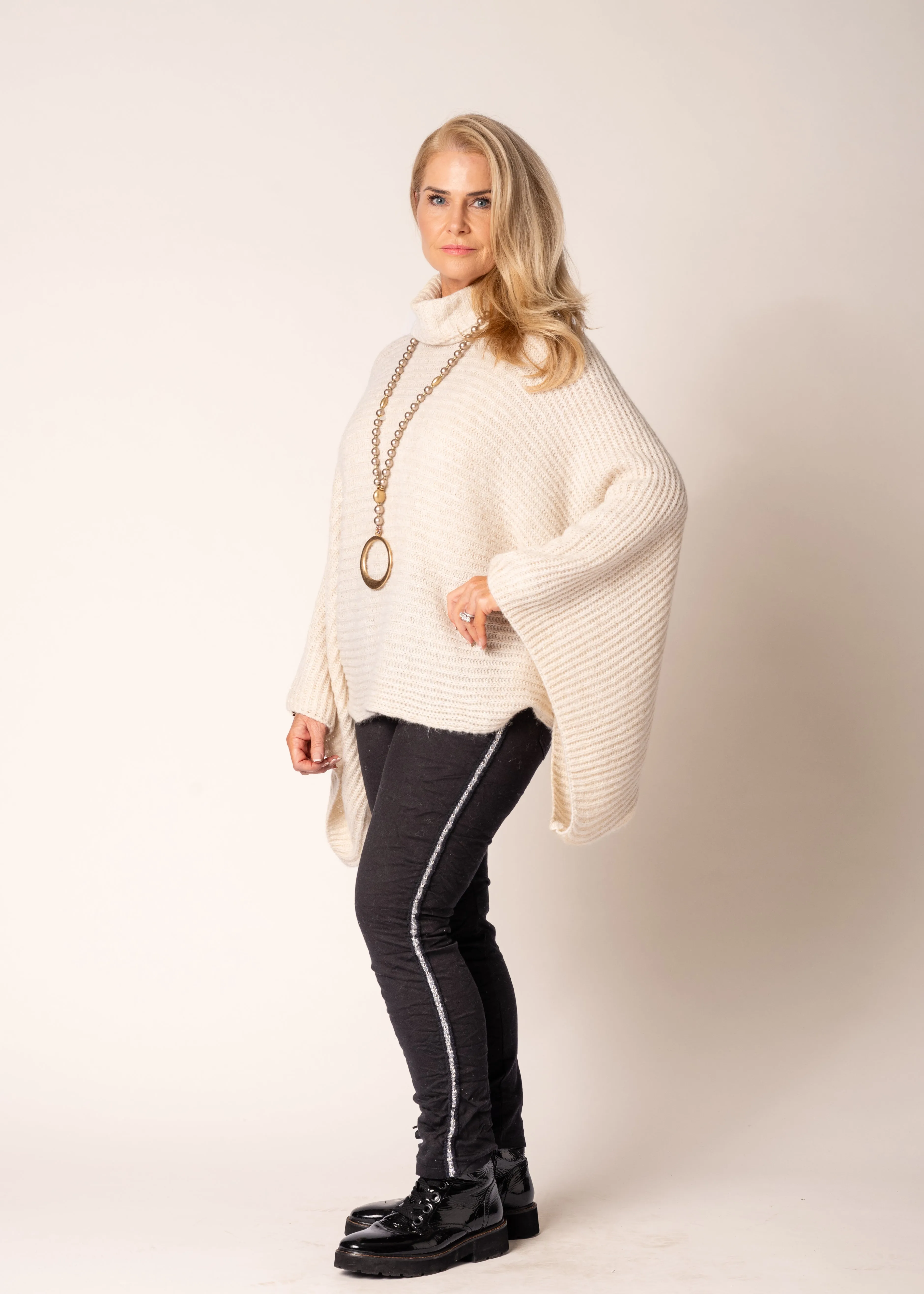 Leah Knit Top in Cream