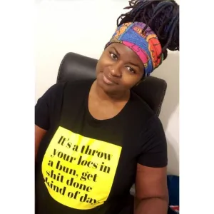 LOC BUN DAY TEE (BLK)