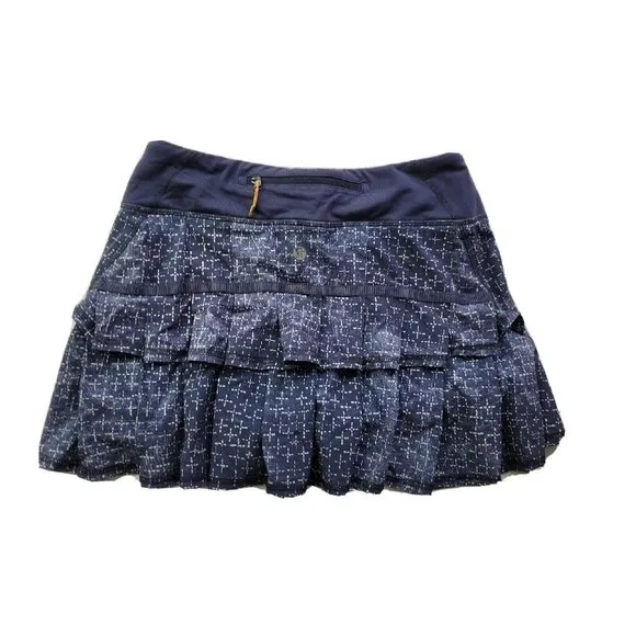 Lululemon Women's 4 Pace Setter Tennis Skirt Navy Print Lined Vented Pleated