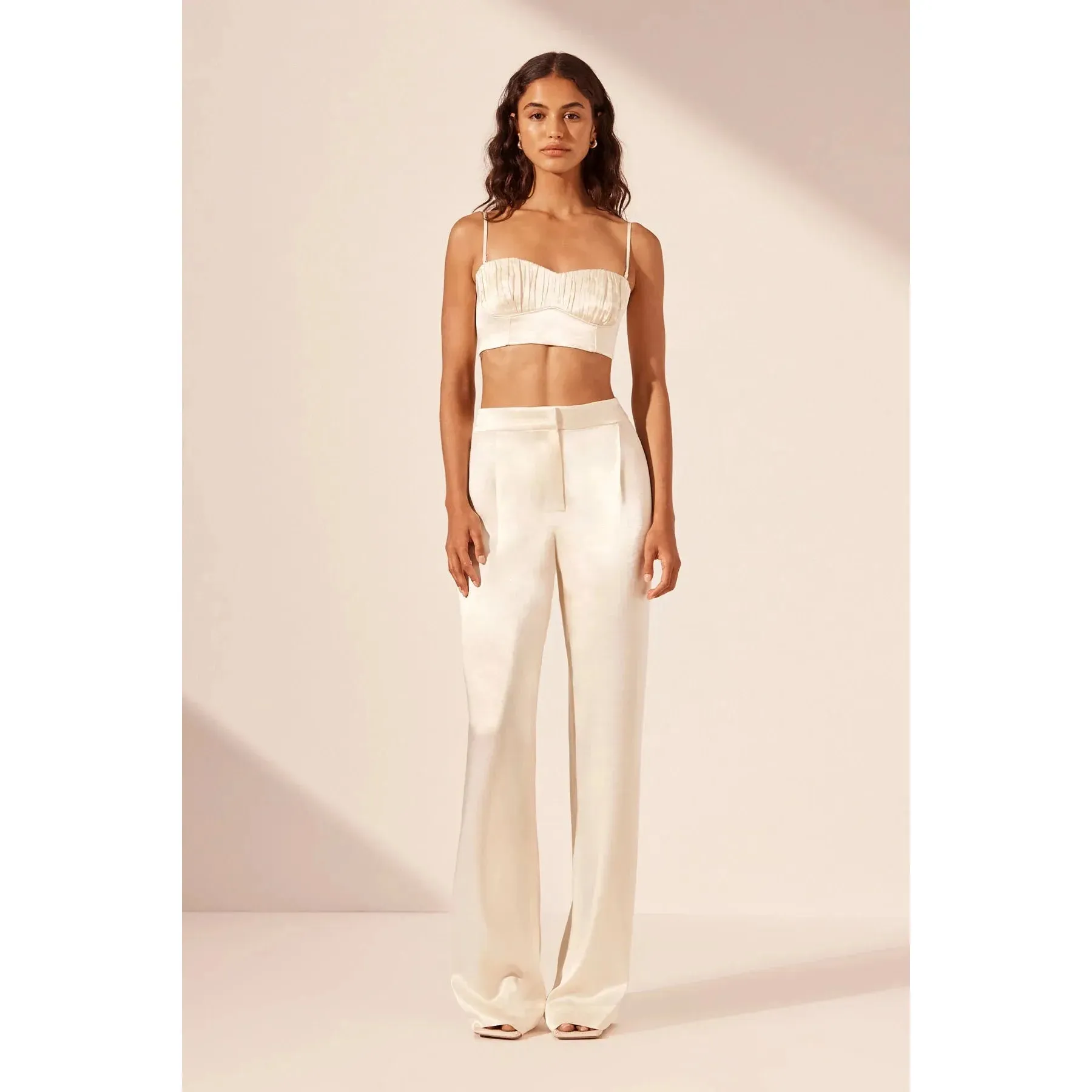 MID RISE STRAIGHT LEG PANT