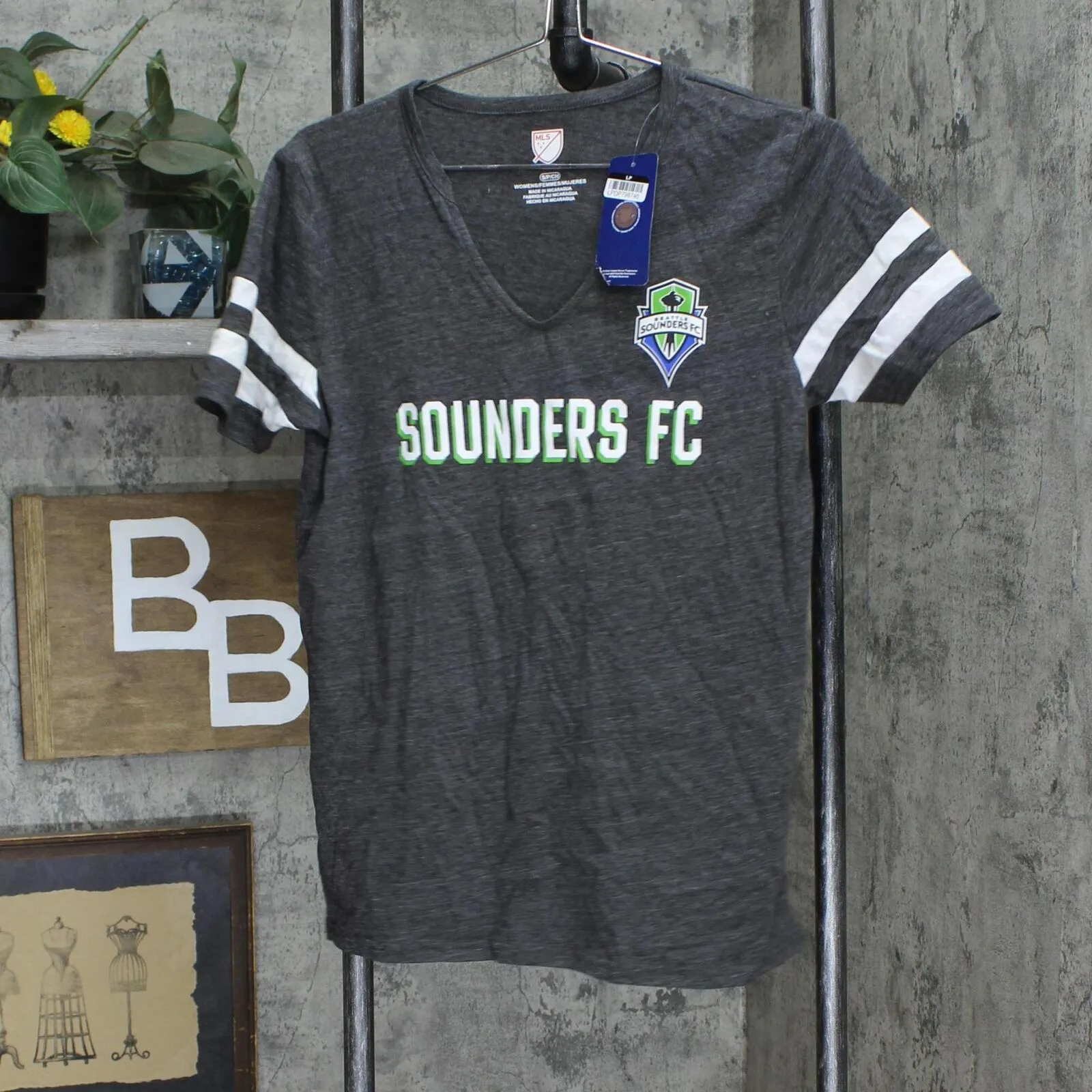 MLS Seattle Sounders Women's Split Neck T-Shirt 87043030