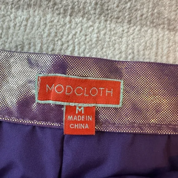 Modcloth Metallic Gold Pleated Skirt (Size M)