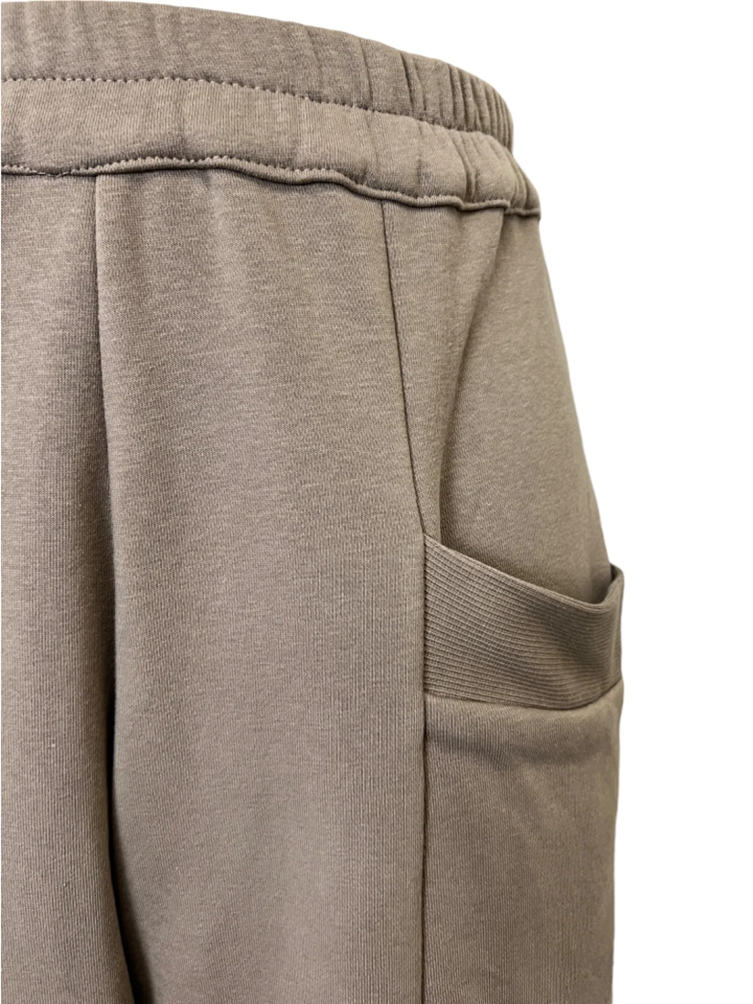 Nido Pant in Mocha