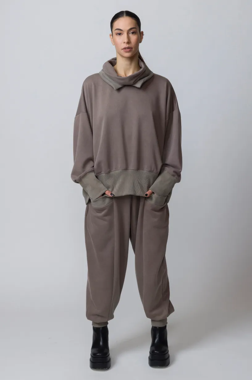 Nido Pant in Mocha