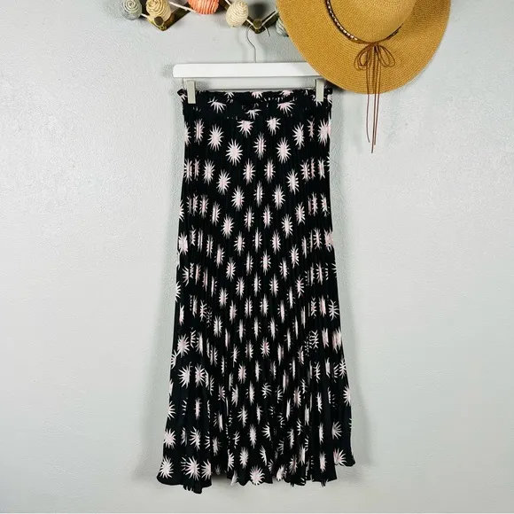 NWOT Anthropologie The Isobel Silky Pleated Maxi Skirt Black/Pink Size XS