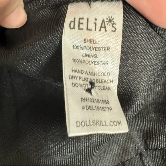 NWT. Delia’s Dolls Kill 3X skirt. black and white cheerleading style pleated