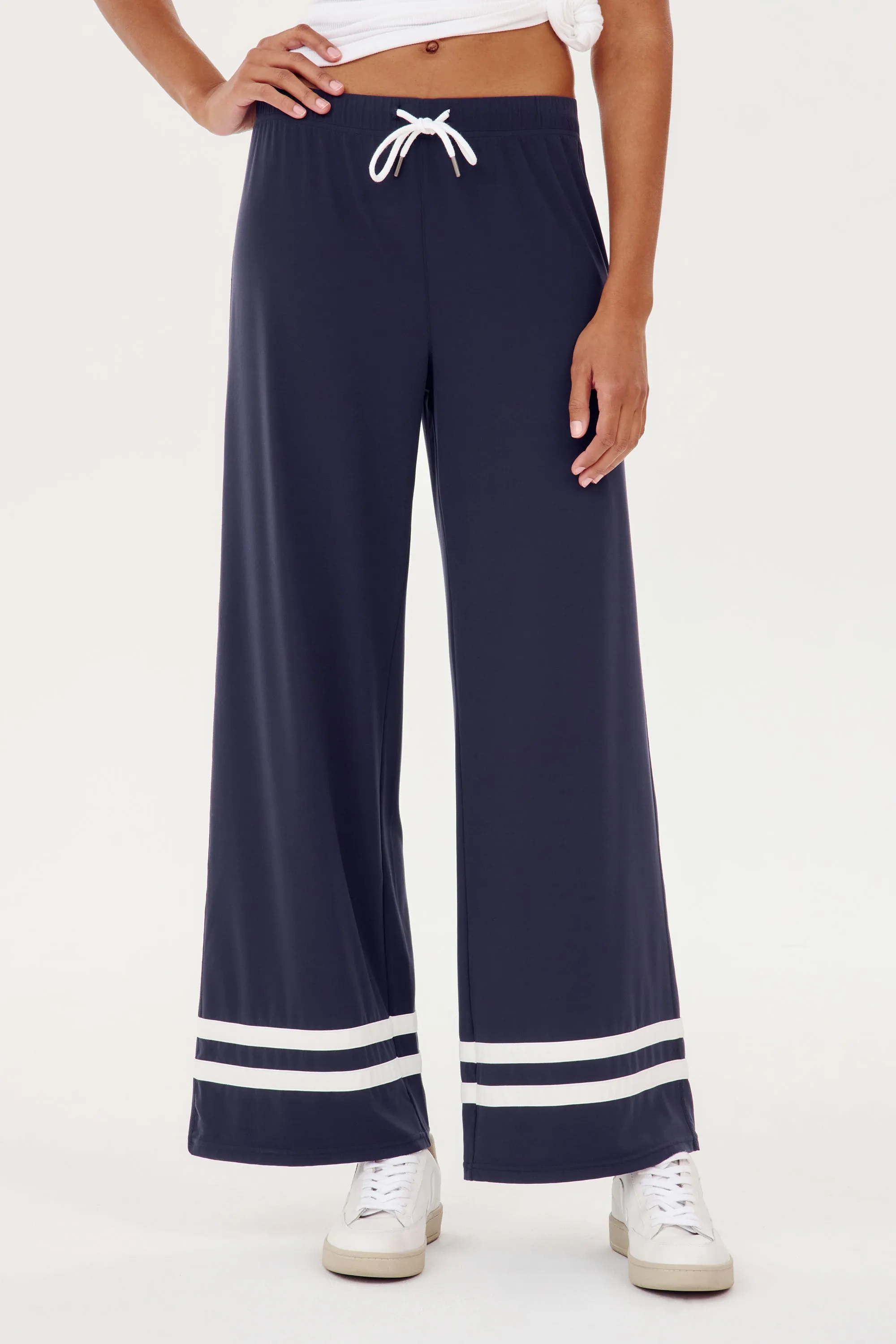 Quinn Airweight Wide Leg Pant