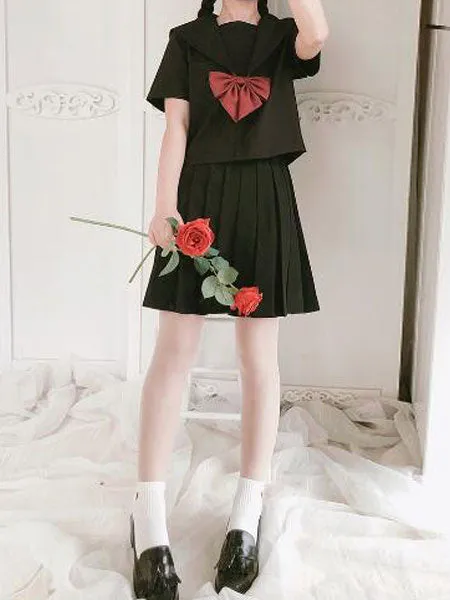 Sailor Style Lolita Set Black Bowknot Cotton Lolita Top With Pleated Skirt
