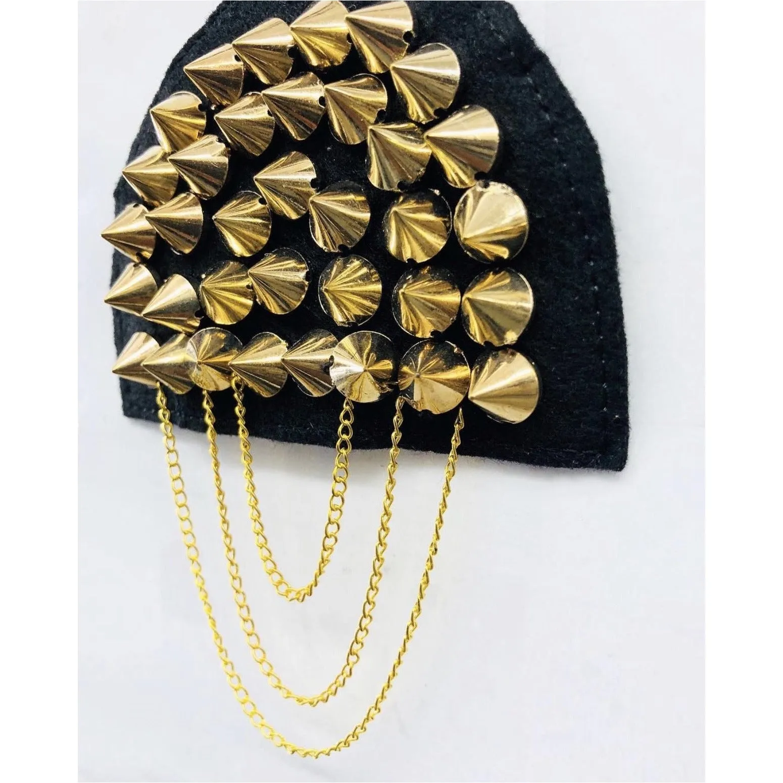 Sami Spikes (2) (trims)