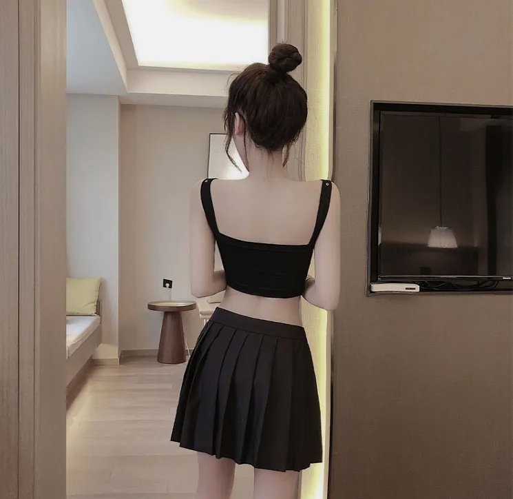 Sexy camisole   pleated skirt yc22342