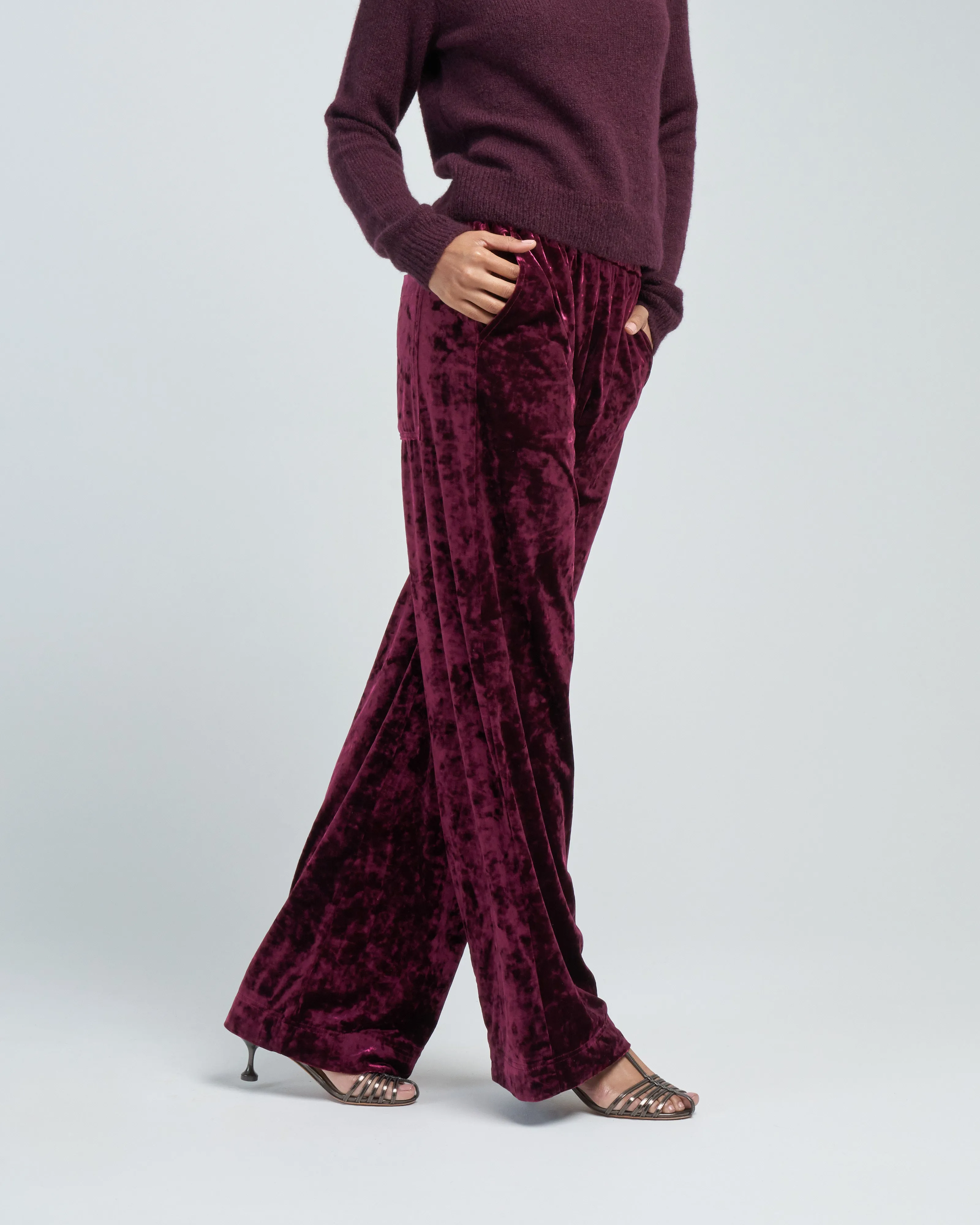 stretch velvet wide leg pullon pant