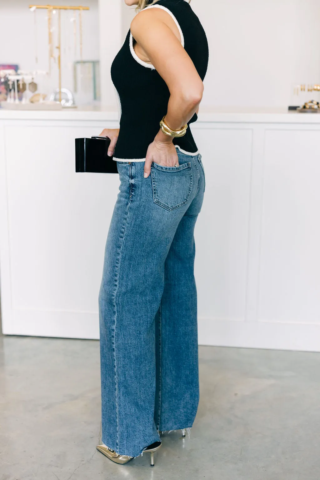 Stunner Far Out Jean