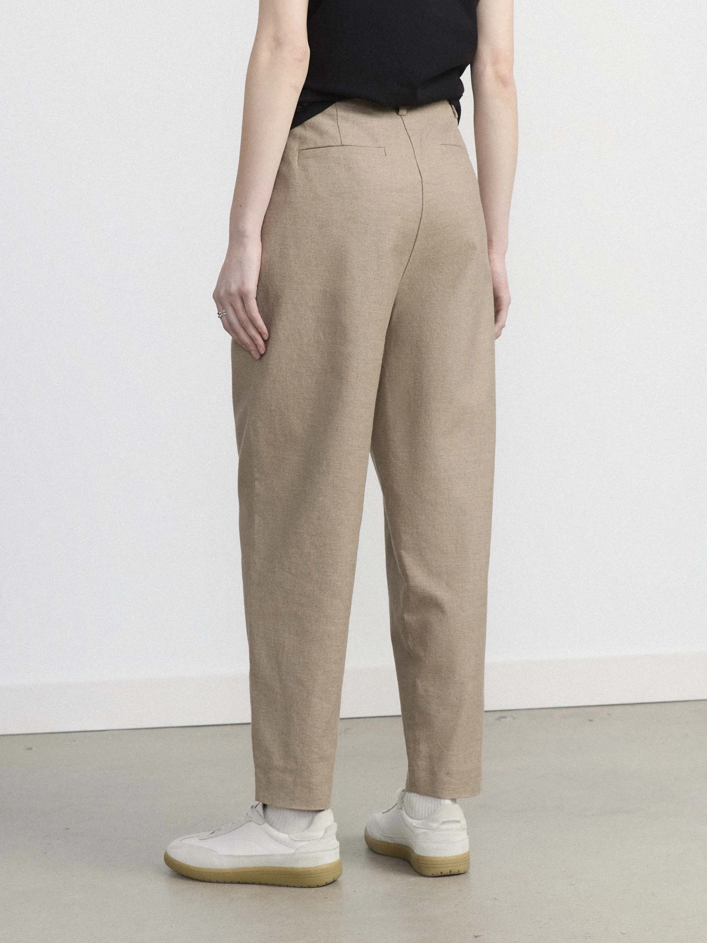 The Amelia Balloon Pant in Light Brown