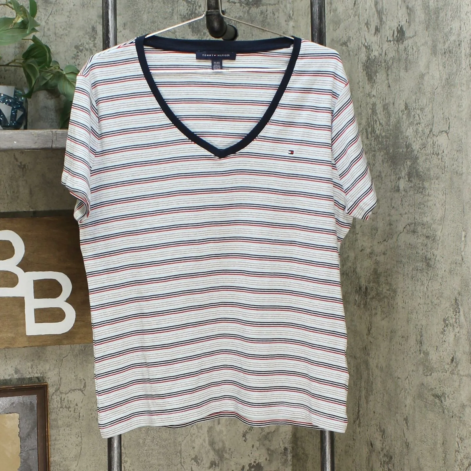 Tommy Hilfiger Women's Short Sleeve V-Neck T-Shirt