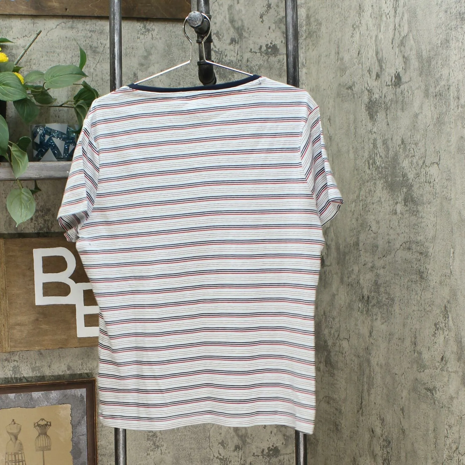 Tommy Hilfiger Women's Short Sleeve V-Neck T-Shirt