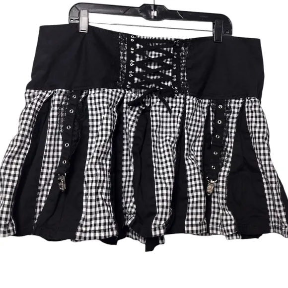 Tripp NYC Bo Peep Pleated Garter Skirt