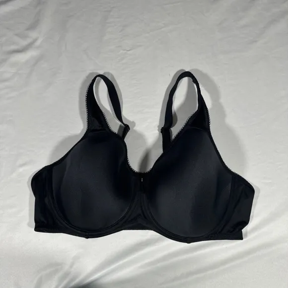 USED $65 WACOAL [ 40D US ] Basic Beauty Spacer‎ Underwire T-Shirt Bra