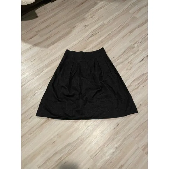 VINCE pleated wool skirt black size 8