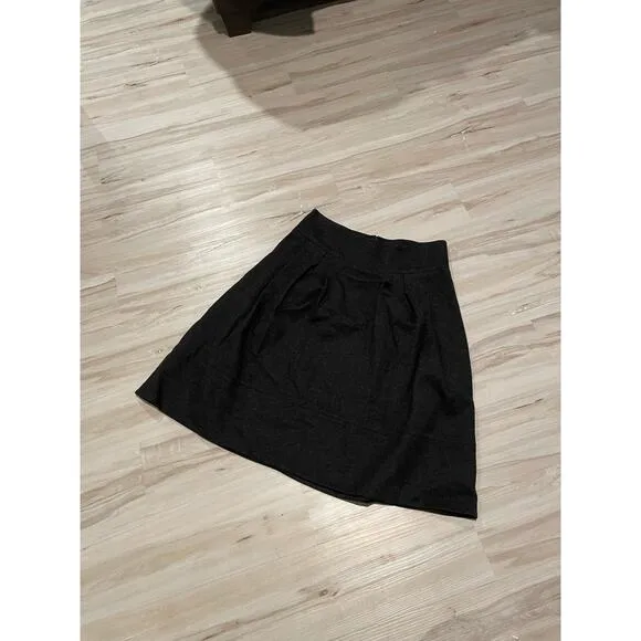 VINCE pleated wool skirt black size 8