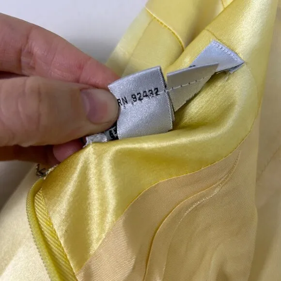 Vintage 100% silk Kay Unger Skirt Women 8 Yellow maxi lined high waisted pleated