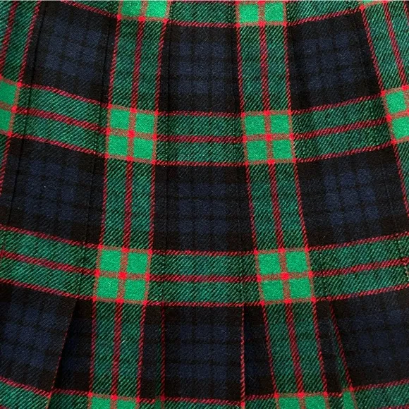 Vintage Woman’s Pendleton Wool Fletcher Tartan Plaid Pleated skirt in size 8